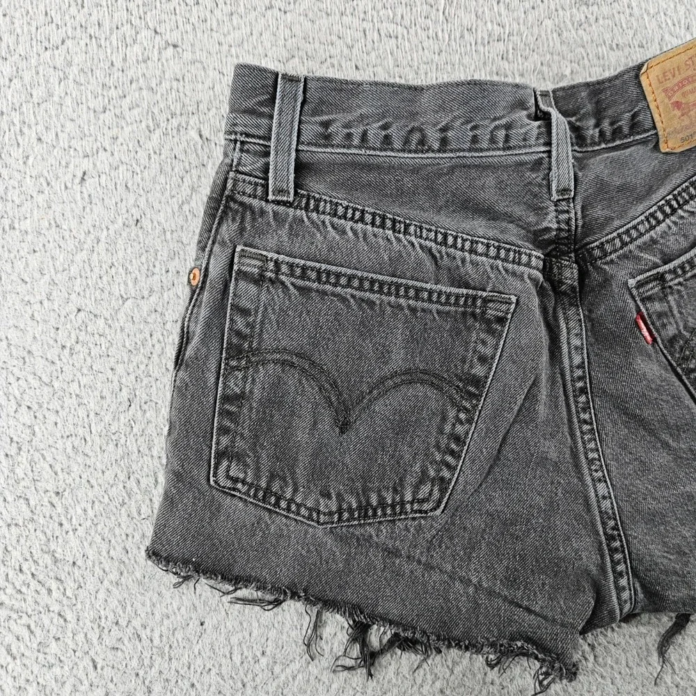 Levis Shorts Womens 25 Black 501 Black Denim Jean Cutoff Frayed Hem Beach - Picture 14 of 16